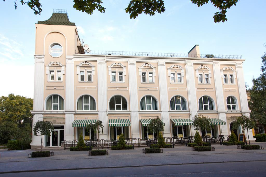 Schiller Hotel Kamianske Exterior foto