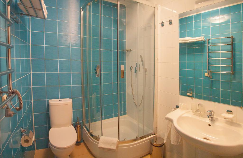 Schiller Hotel Kamianske Quarto foto